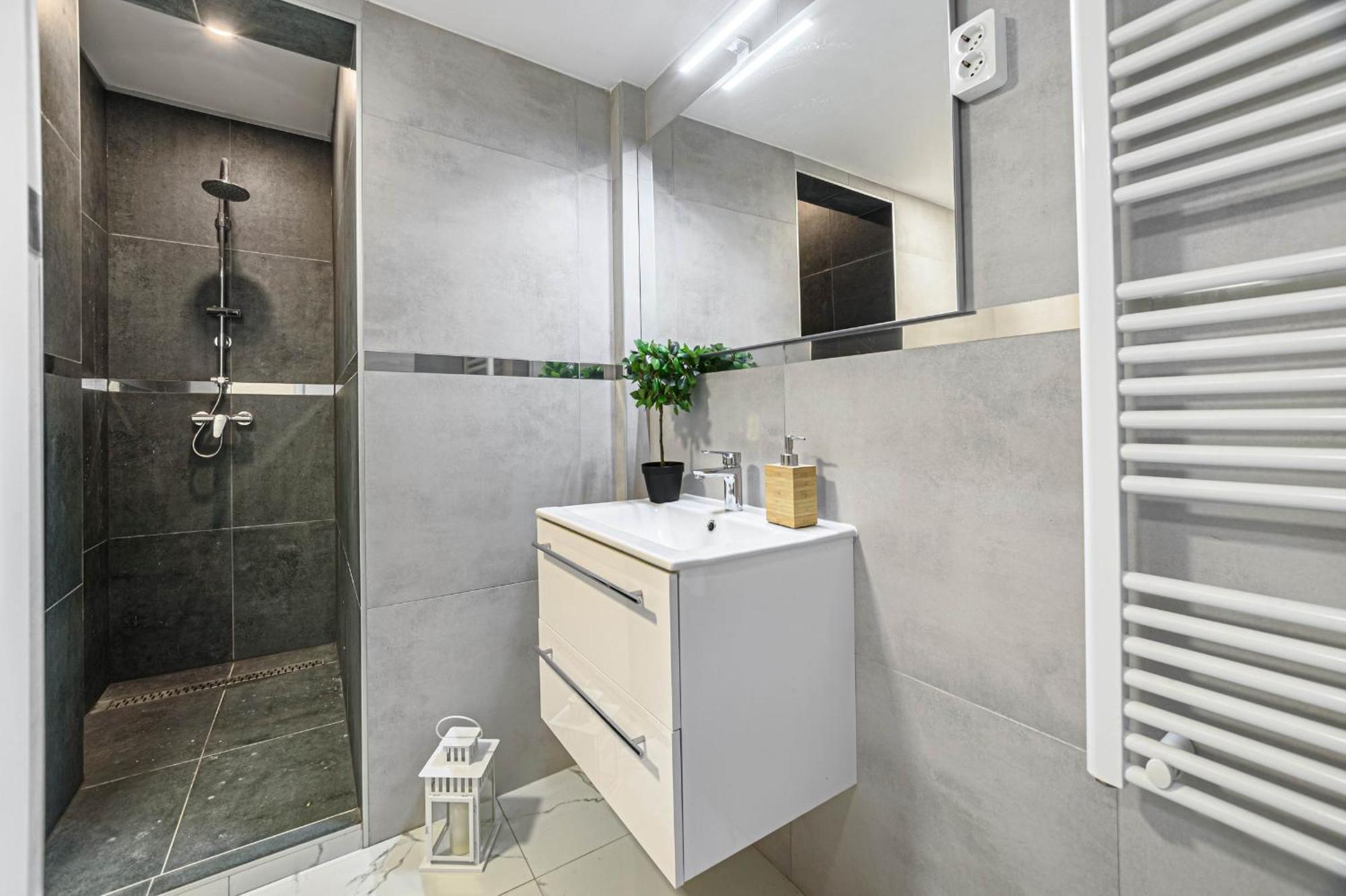New Modern Homes Rakoczi 57 Budapest Exterior photo